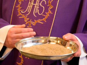 Read more about the article Rozpoczynamy Wielki Post